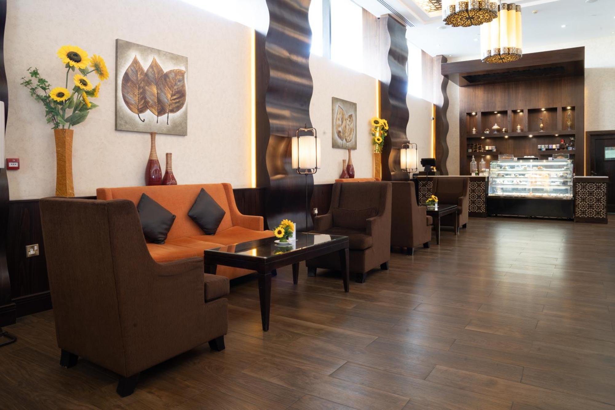 Danat Al Ain Resort Zewnętrze zdjęcie The lobby of the hotel