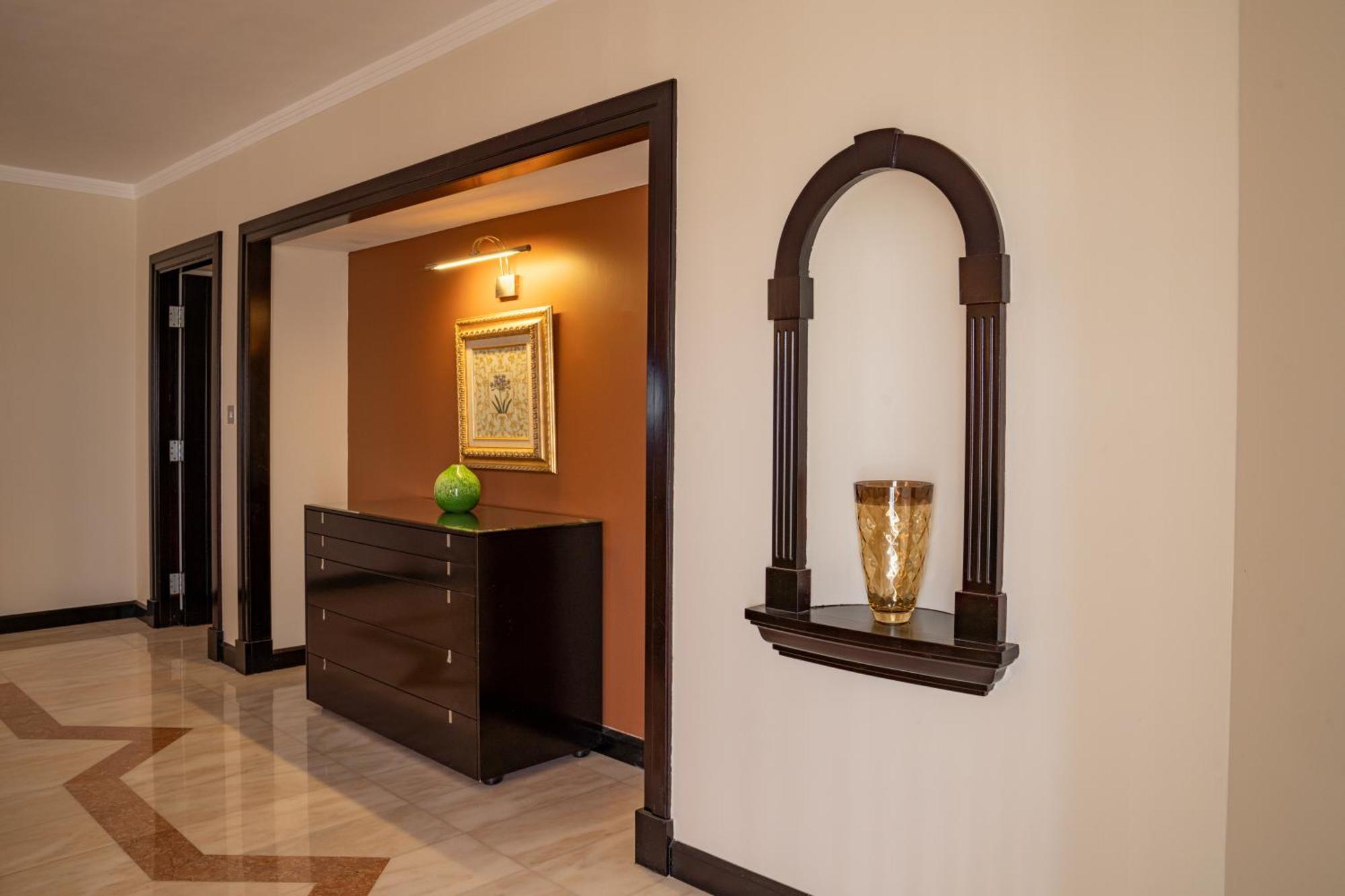 Danat Al Ain Resort Zewnętrze zdjęcie A wall niche