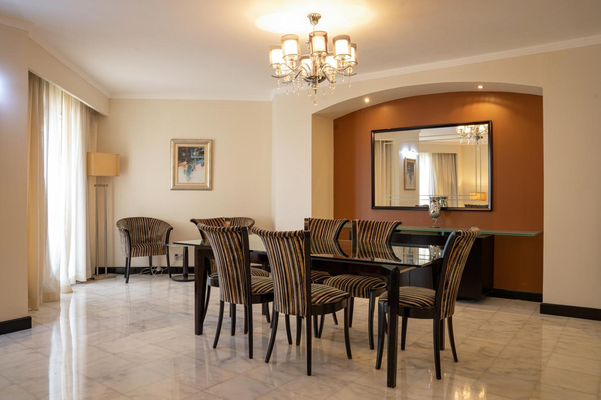 Danat Al Ain Resort Zewnętrze zdjęcie A dining room