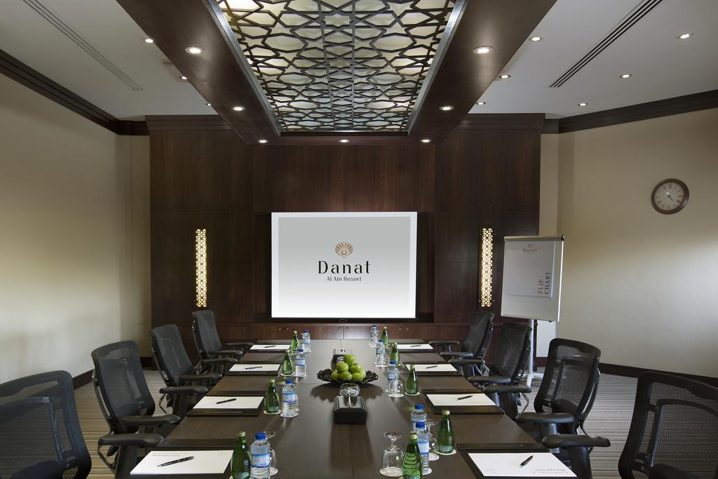 Danat Al Ain Resort Zewnętrze zdjęcie Meeting room